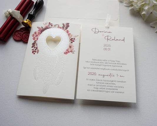 39615 - Álomfogós Esküvői Meghívó-esküvői meghívó-Erdélyi Esküvői Meghívók-covid,dombornyomott,lila,virág,álomfogó-Erdélyi Esküvői Meghívók