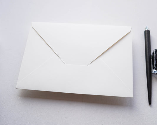 Z1136- Fehér prémium boríték - 21 cm x 15.6 cm-Boríték-Erdélyi Esküvői Meghívók-boríték,bézs,fehér,krém,törtfehér-Erdélyi Esküvői Meghívók