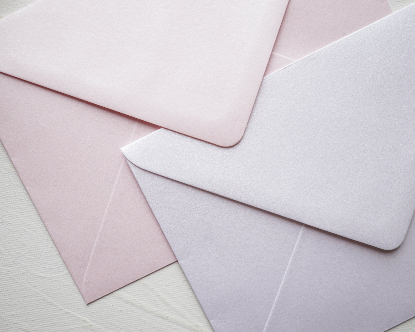Rendelésre - Gyöngyházfényű Candy Pink prémium díszboríték - B6 - 125×176 mm-Boríték-B6 - 12.5 x 17.6 cm -B6, boríték, pink, rózsaszín boríték - plicuri colorate - plicuri speciale -Erdélyi Esküvői Meghívók