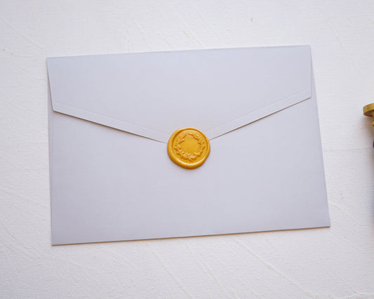 Z9269 - Világos szürke díszboríték - 20 x 14 cm-Boríték-Erdélyi Esküvői Meghívók-boríték,szürke-Erdélyi Esküvői Meghívók