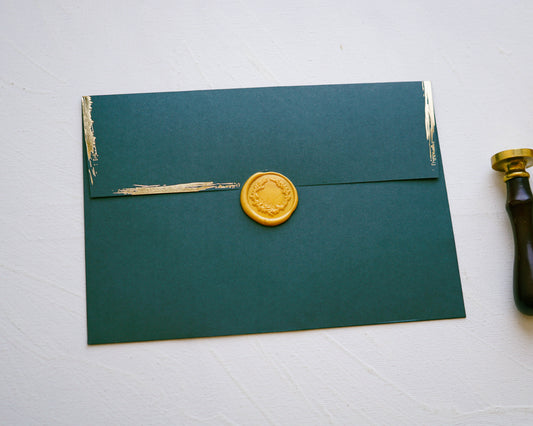 Z9317 - Aranyozott sötét zöld díszboríték - 20 x 14 cm-Boríték-Erdélyi Esküvői Meghívók-boríték,zöld-Erdélyi Esküvői Meghívók