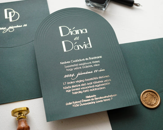 9372 - Különleges formájú méregzöld Esküvői Meghívó-esküvői meghívó-Erdélyi Esküvői Meghívók-dombornyomott,elegáns,greenery,pecsét,premium,Valami Más!,viaszpecsét,zold-Erdélyi Esküvői Meghívók