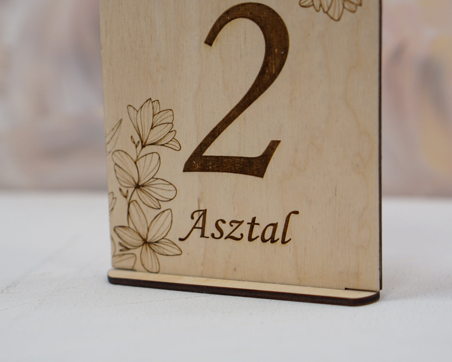 AS05 - Lézervágott fa asztalszám
