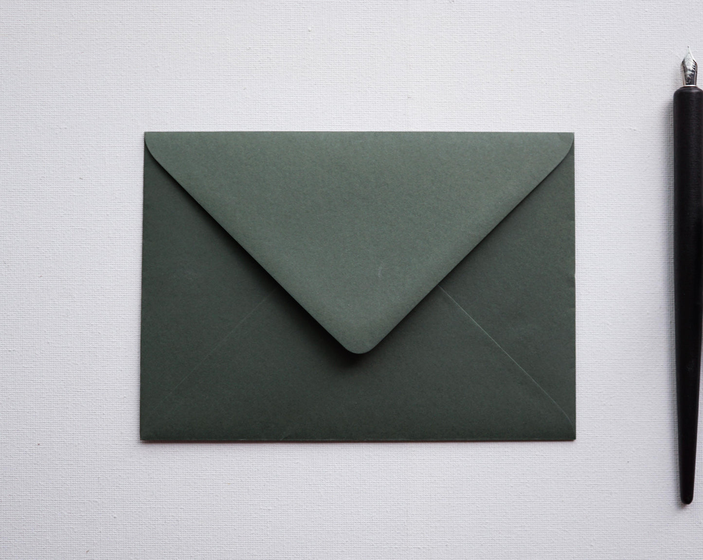 Sötétzöld prémium boríték - B6 - 125×176 mm-Boríték-Erdélyi Esküvői Meghívók-B6,boríték,zöld-Erdélyi Esküvői Meghívók
