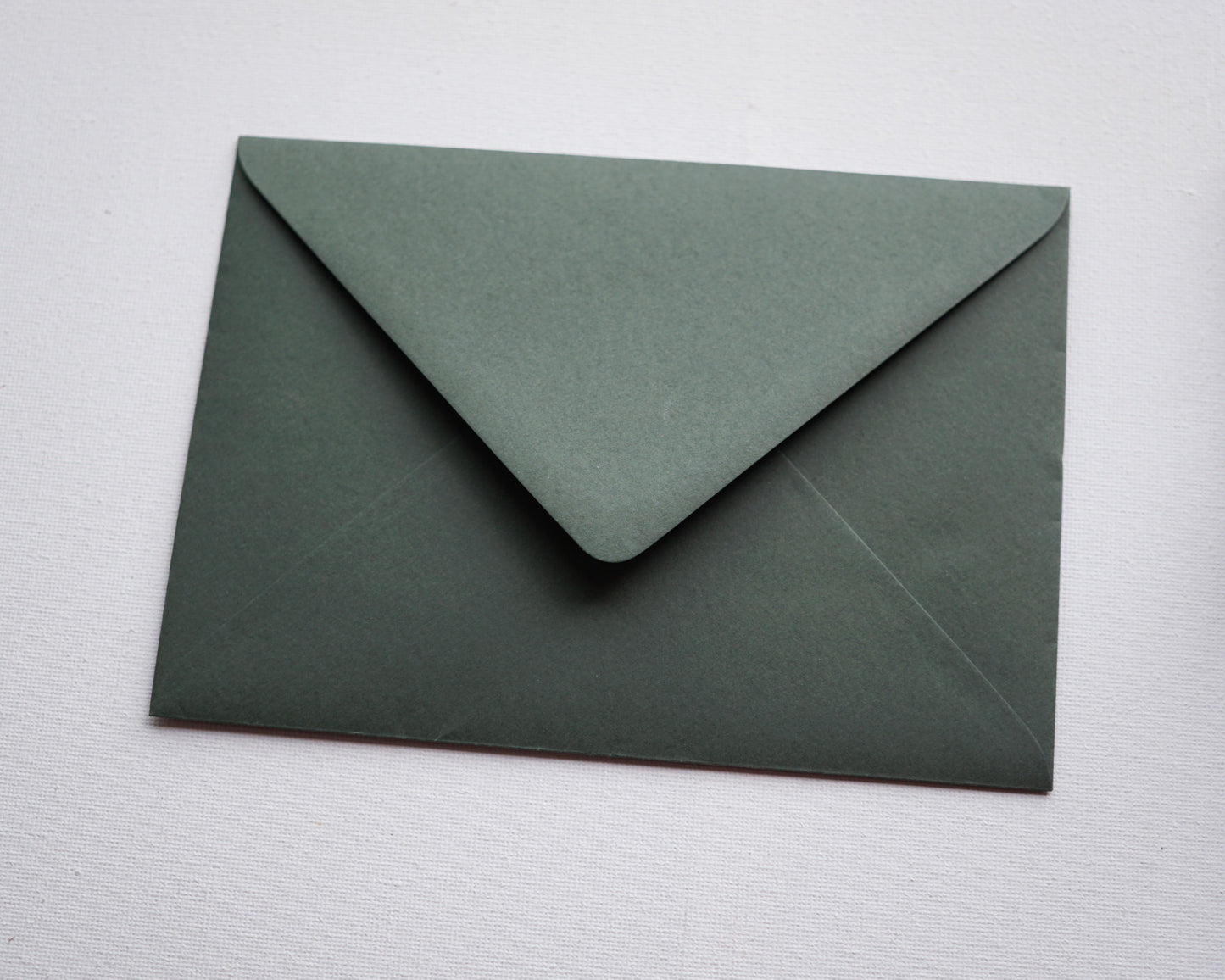 Sötétzöld prémium boríték - B6 - 125×176 mm-Boríték-Erdélyi Esküvői Meghívók-B6,boríték,zöld-Erdélyi Esküvői Meghívók