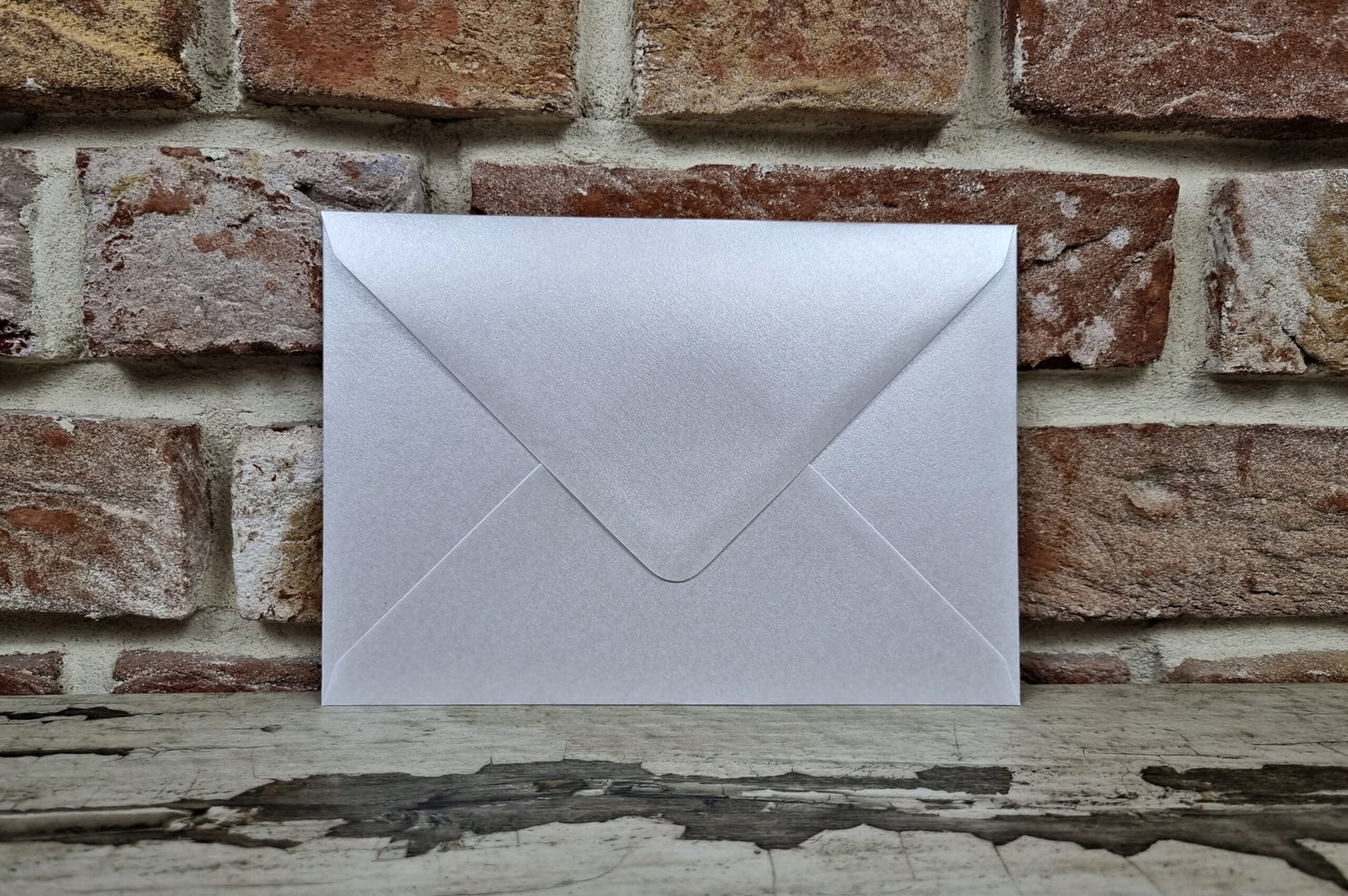 Z007 - Ezüst színű díszboríték - 20 x 14 cm-Boríték-Erdélyi Esküvői Meghívók-boríték,ezüst-Erdélyi Esküvői Meghívók
