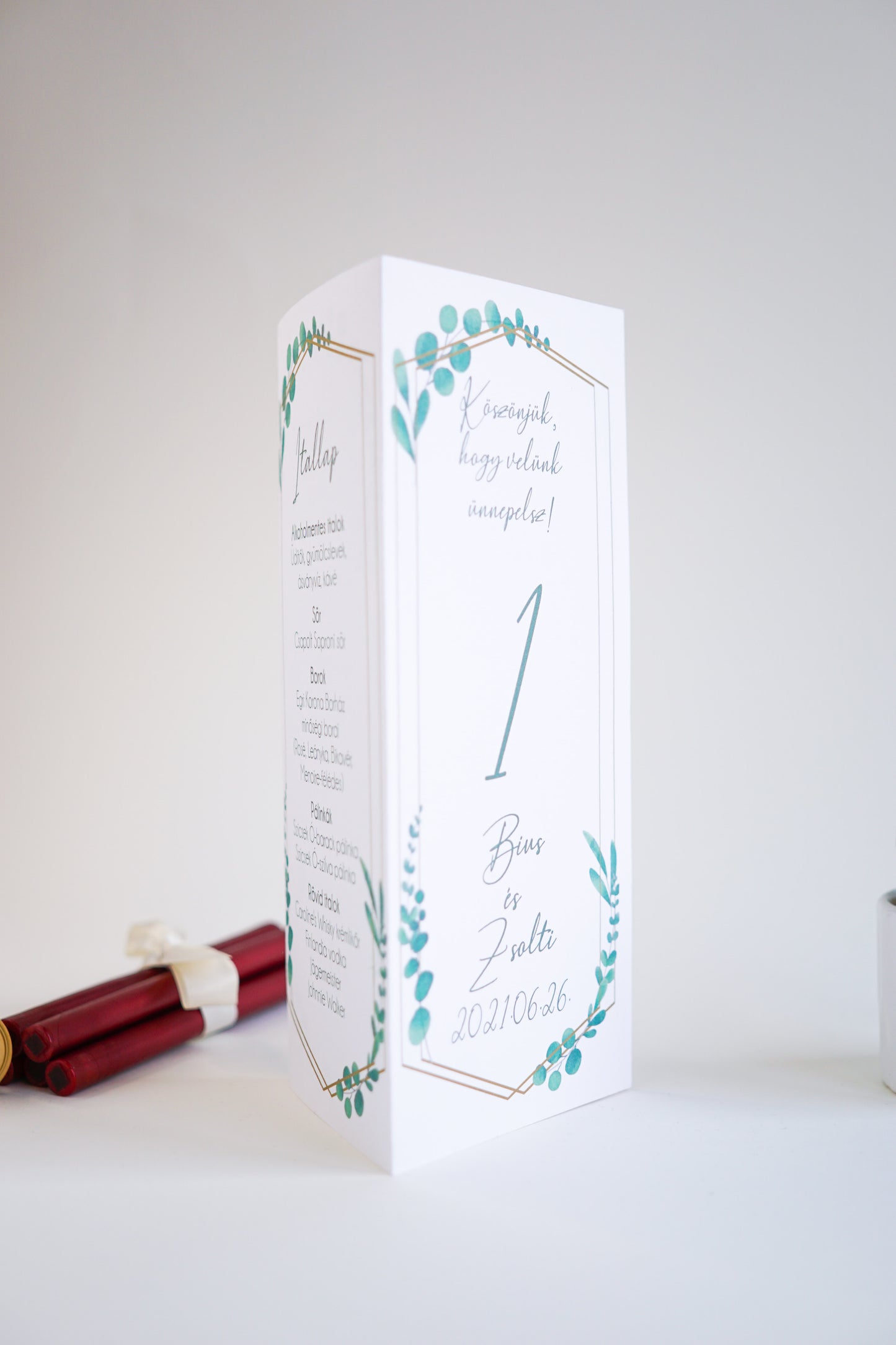ME04 - Három oldalú esküvői menü - Greenery és arany mintával