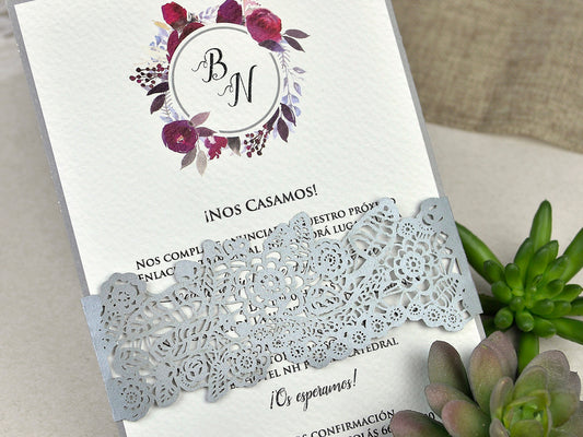 39630-esküvői meghívó-ezüst, lasercut, lila, virág-Lézervágott esküvői meghívók-Erdélyi Esküvői Meghívók