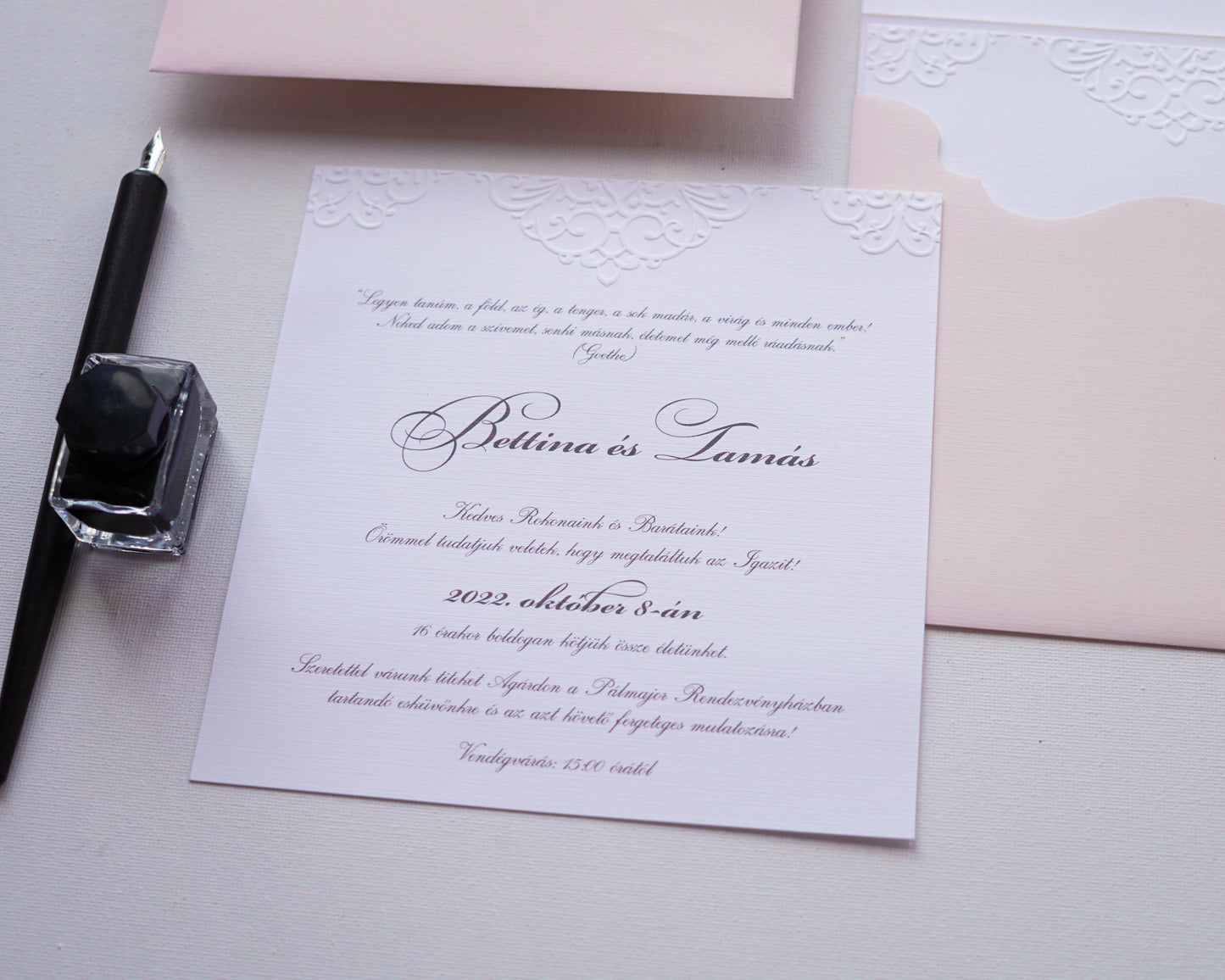 1118 - Lézervágott Esküvői Meghívó-esküvői meghívó-Erdélyi Esküvői Meghívók-barack,barokk minta,dombornyomott,elegáns,lasercut,pink-Erdélyi Esküvői Meghívók