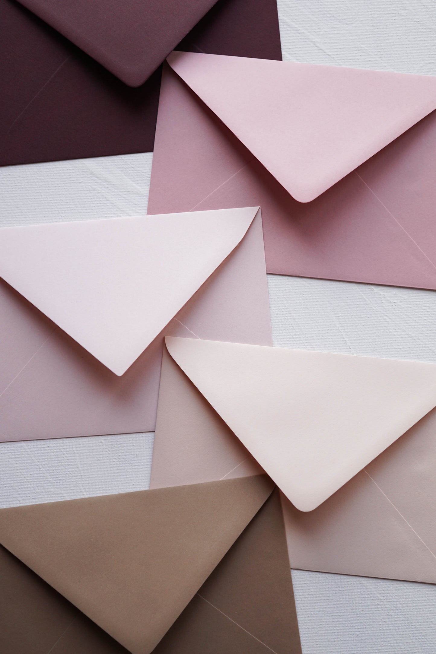 Púder rózsaszín prémium díszboríték - B6 - 125×176 mm-Boríték-B6 - 12.5 x 17.6 cm -B6, boríték, pink, rózsaszín boríték - plicuri colorate - plicuri speciale -Erdélyi Esküvői Meghívók