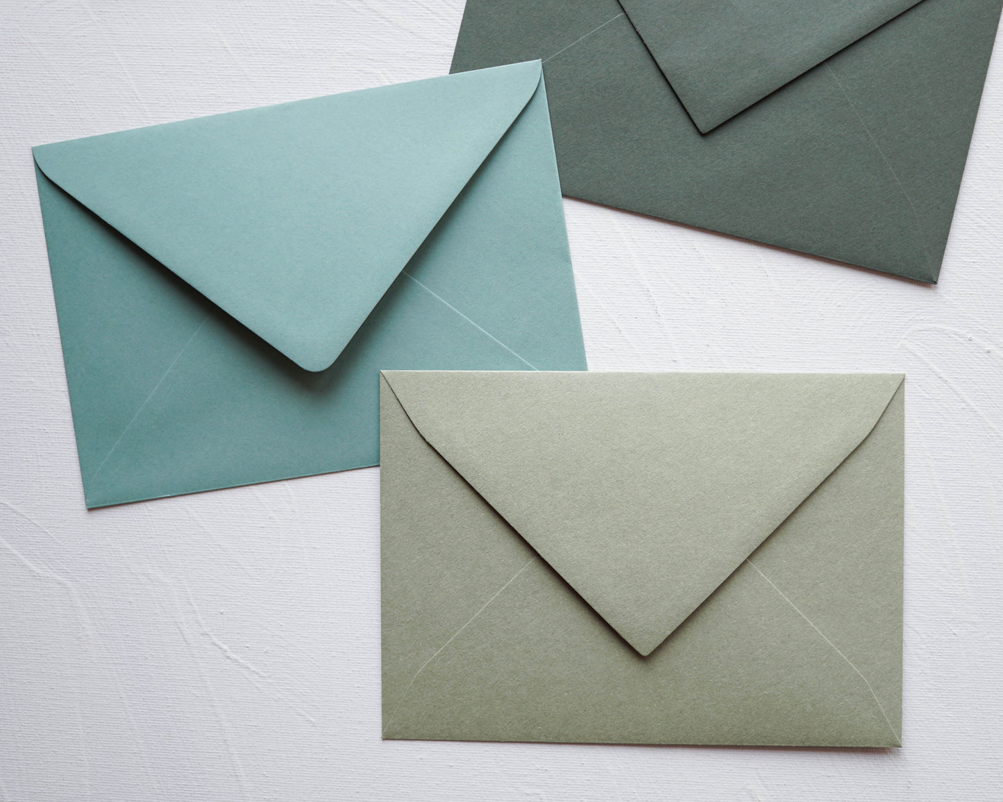 Matcha zöld prémium díszboríték - B6 - 125×176 mm-Boríték-B6 - 12.5 x 17.6 cm -B6, boríték, zöld boríték - plicuri colorate - plicuri speciale -Erdélyi Esküvői Meghívók