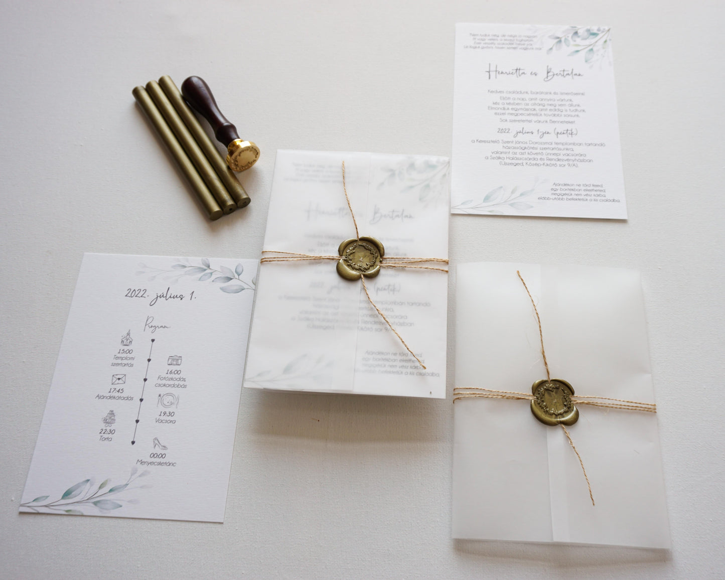 EM30 - Greenery wedding invitation with pause cover