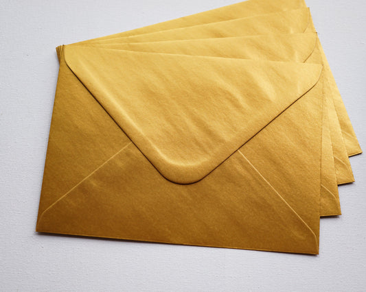 Arany színű díszboríték - C6 - 114 x 162 mm-Boríték-C6 - 11.4 x 16.2 cm -arany, boríték boríték - plicuri colorate - plicuri speciale -Erdélyi Esküvői Meghívók