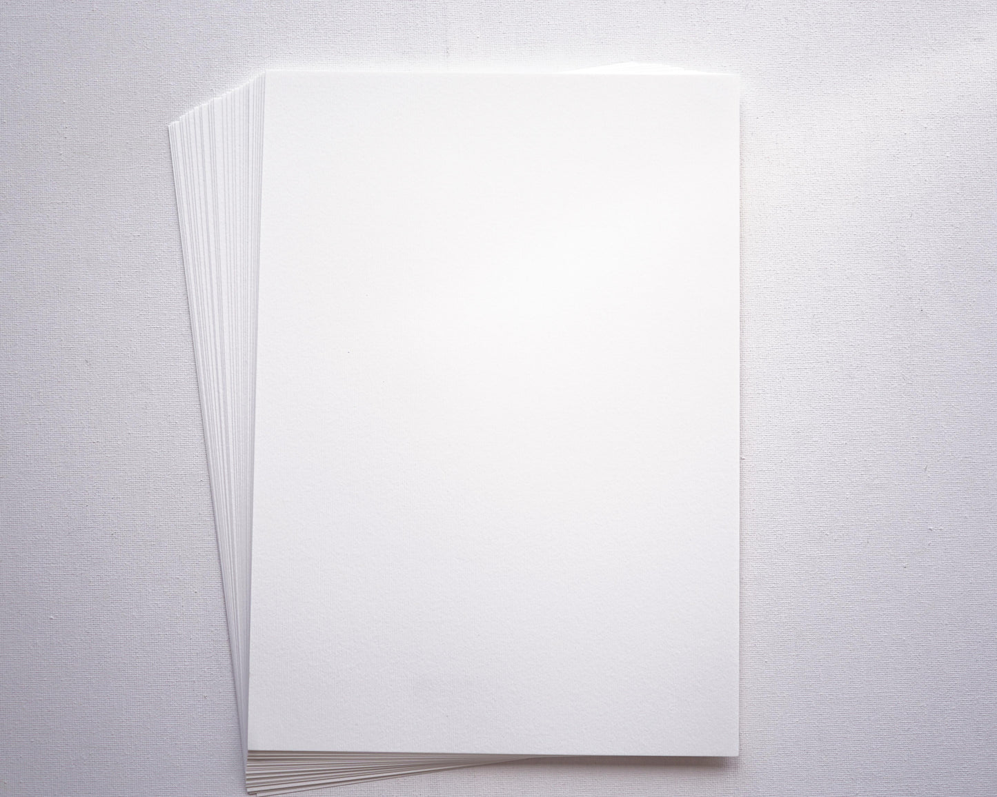 Törtfehér olasz művészpapír - 200 g/m2 - A4