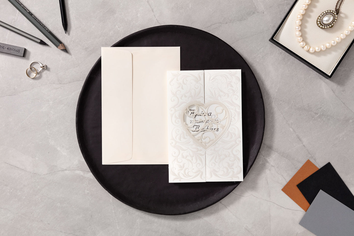 10525 - Kinyitható lézervágott esküvői meghívó