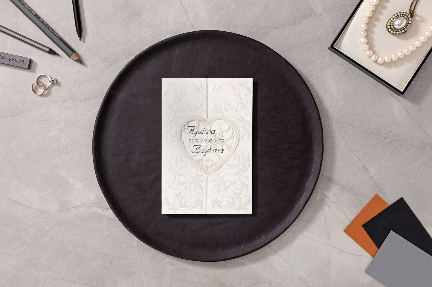 10525 - Kinyitható lézervágott esküvői meghívó