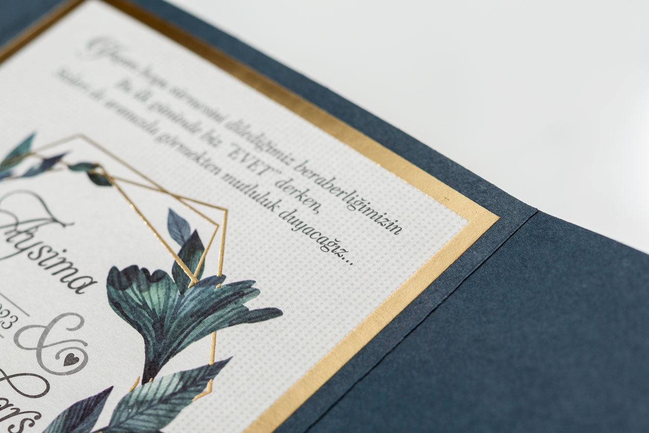 10540 - Levélmintás kinyitható esküvői meghívó