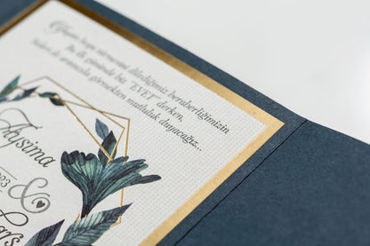 10540 - Levélmintás kinyitható esküvői meghívó