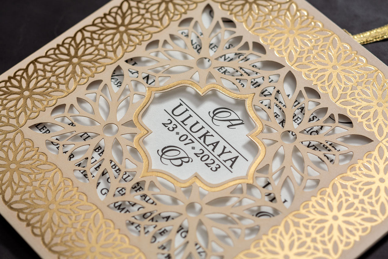 10563 - Lézervágott elegáns esküvői meghívó