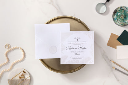 10589 - Dombornyomott levélmintás esküvői meghívó