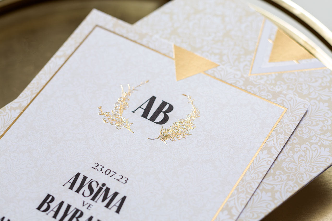 10628 - Tokos esküvői meghívó arany levelekkel