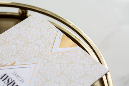 10628 - Tokos esküvői meghívó arany levelekkel