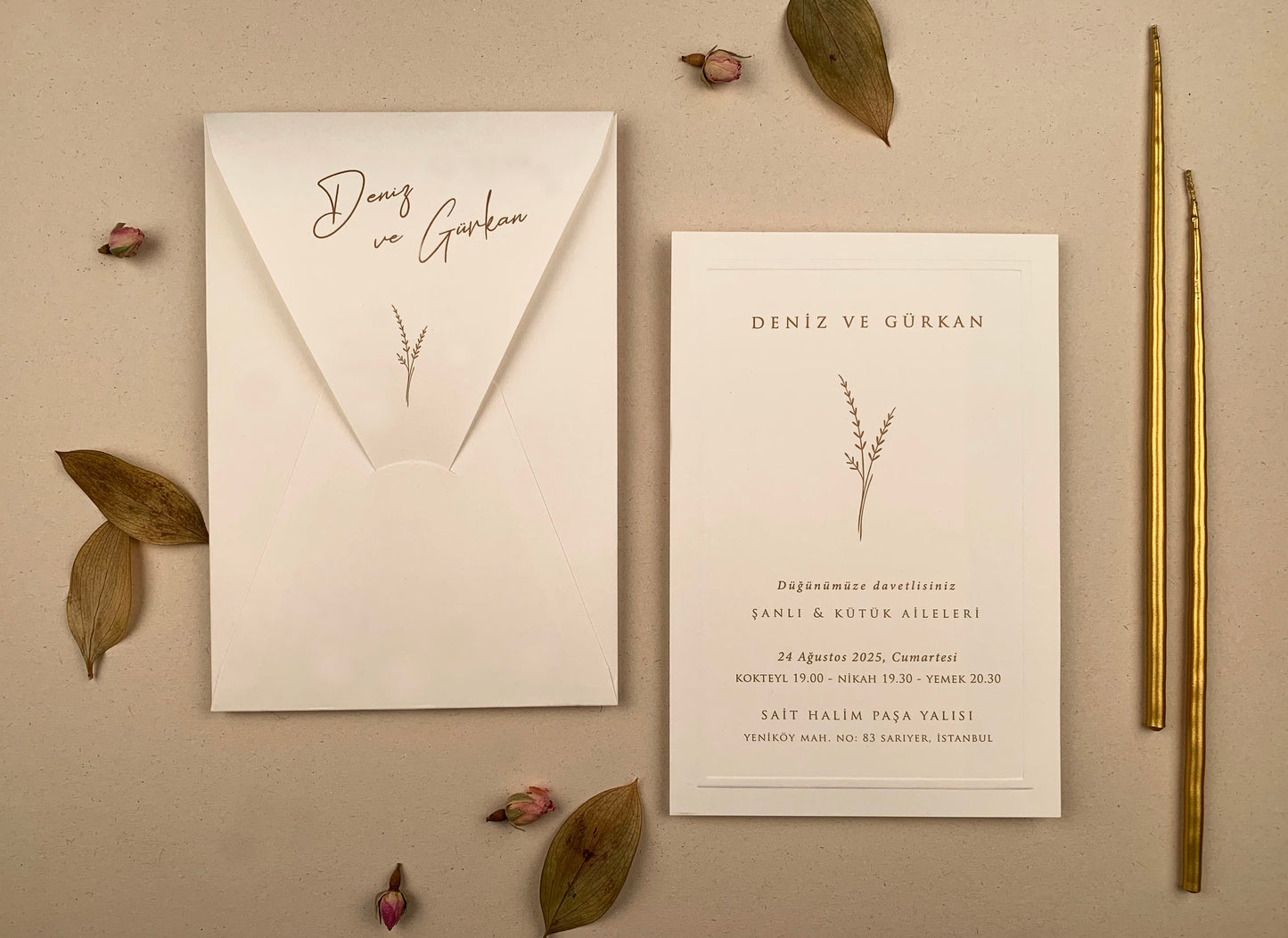 12278 - Dombornyomott esküvői meghívó álló borítékkal