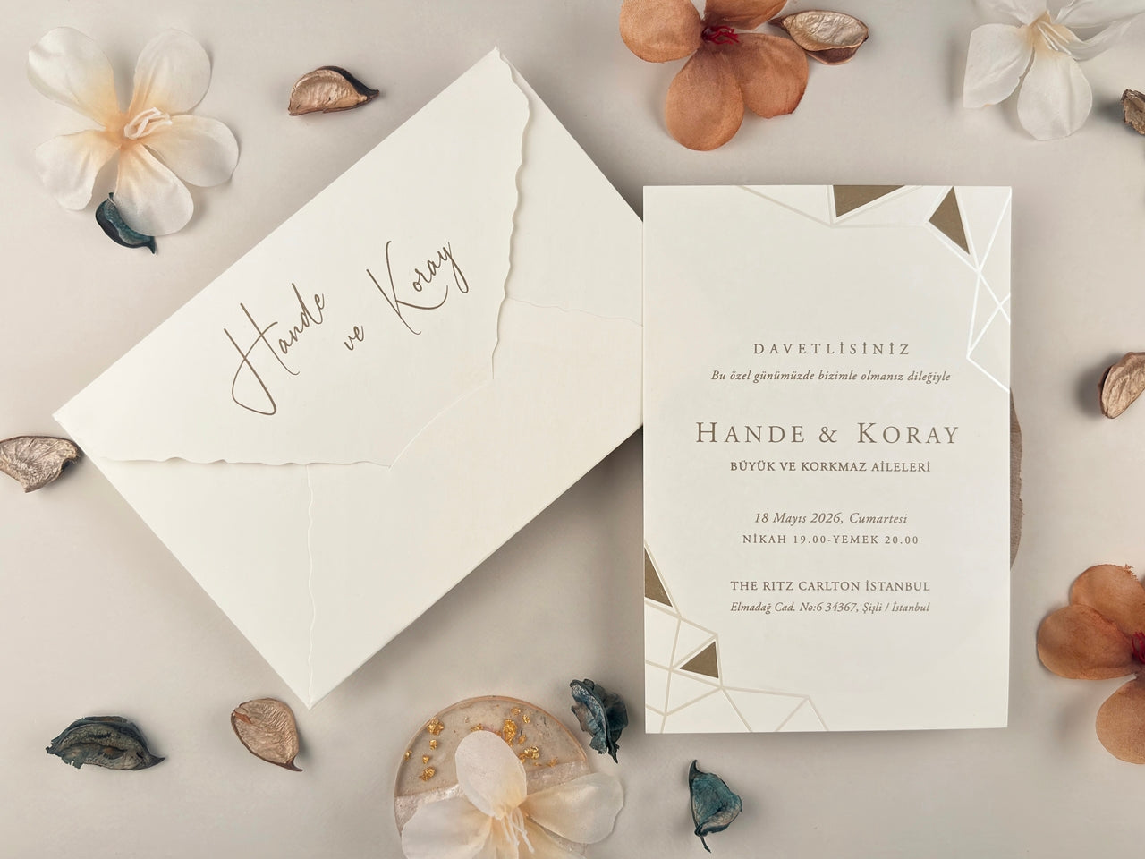 13324 - Geometrikus mintás esküvői meghívó