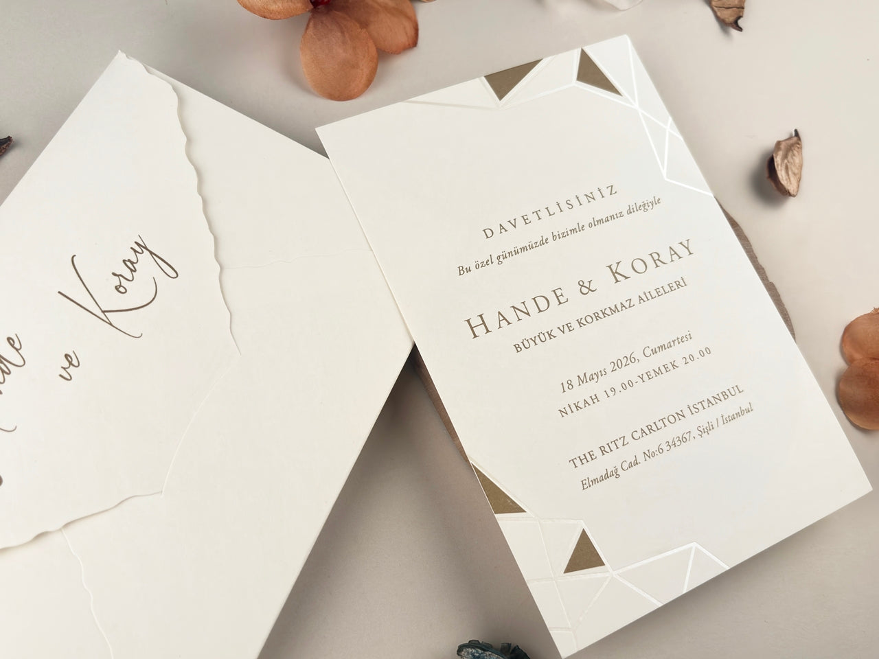 13324 - Geometrikus mintás esküvői meghívó