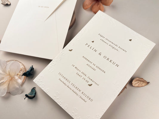 13326 - Virágos esküvői meghívó dombornyomott mintával