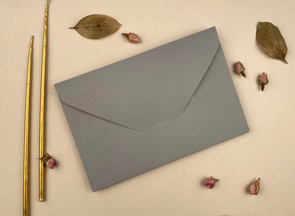 Z1421C - Szürke színű díszboríték - 21 x 14 cm-Boríték-Erdélyi Esküvői Meghívók-boríték,szürke-Erdélyi Esküvői Meghívók