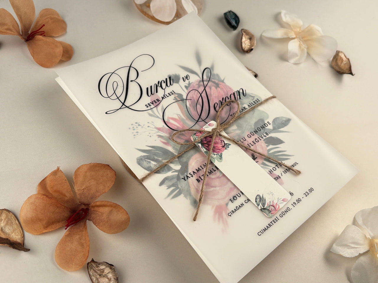 85842 - Pauszpapíros esküvői meghívó virágmintával