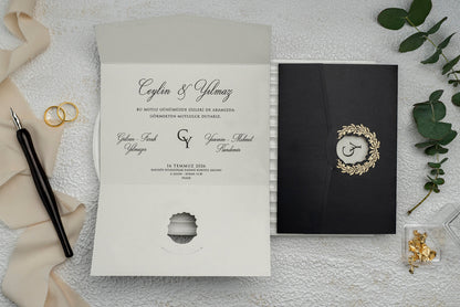 9318 - Elegáns Esküvői Meghívó-esküvői meghívó-Erdélyi Esküvői Meghívók-arany,fekete-Erdélyi Esküvői Meghívók