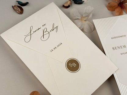 96935 - Elegáns esküvői meghívó dombornyomott mintával