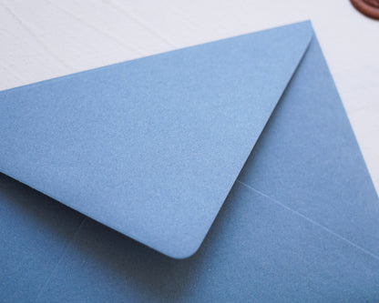 Dusty blue prémium boríték - B6 - 125×176 mm - RENDELÉSRE-Boríték-Erdélyi Esküvői Meghívók-B6,boríték,kék-Erdélyi Esküvői Meghívók
