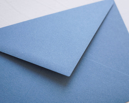 Dusty blue prémium boríték - C6 - 114 x 162 mm - RENDELÉSRE-Boríték-Erdélyi Esküvői Meghívók-boríték,C6,kék-Erdélyi Esküvői Meghívók