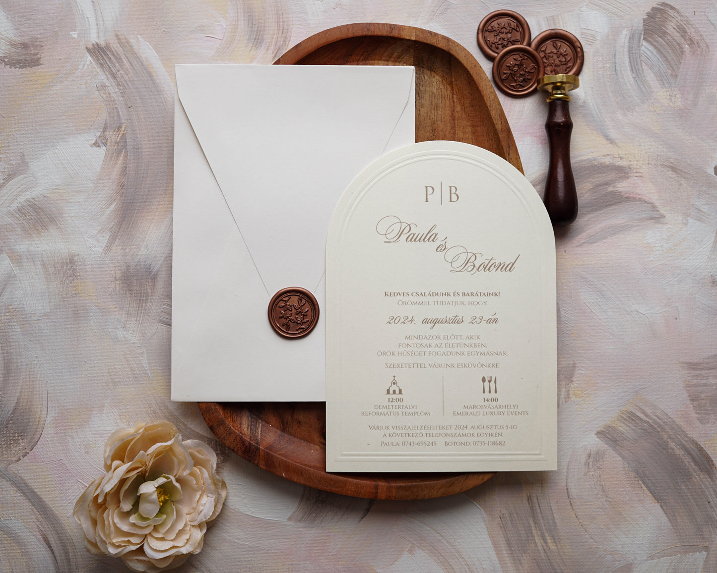 9218 - Elegant Wedding Invitation 