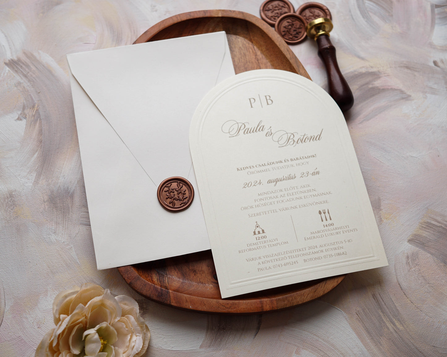 9218 - Elegant Wedding Invitation 