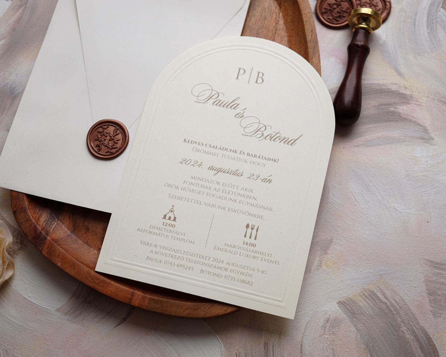 9218 - Elegant Wedding Invitation 