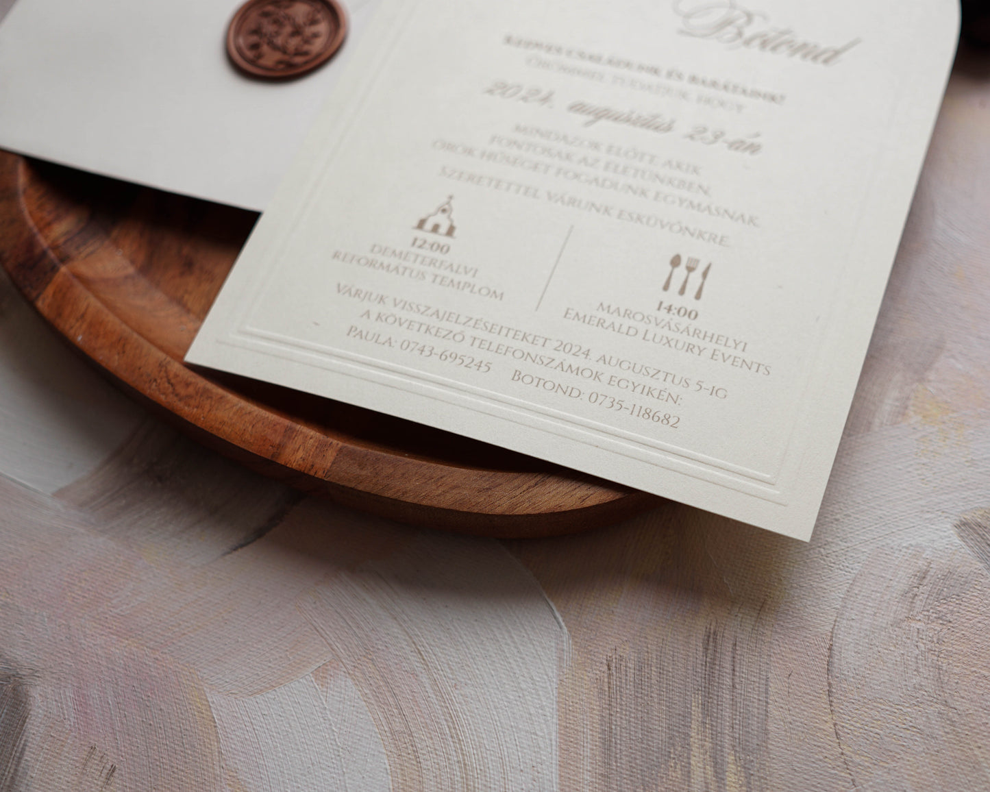 9218 - Elegant Wedding Invitation 