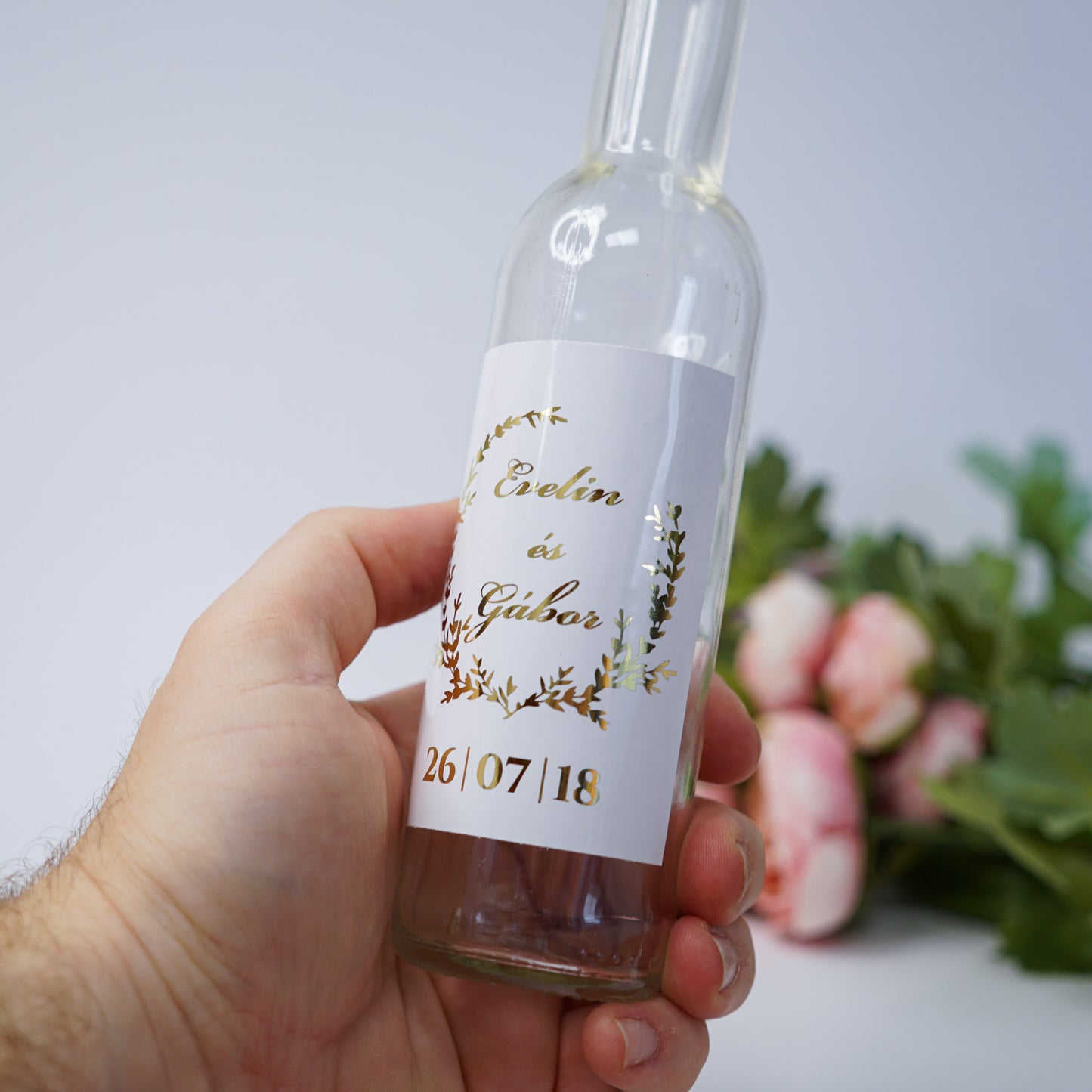 B031 - Aranyfóliázott címke - 9263