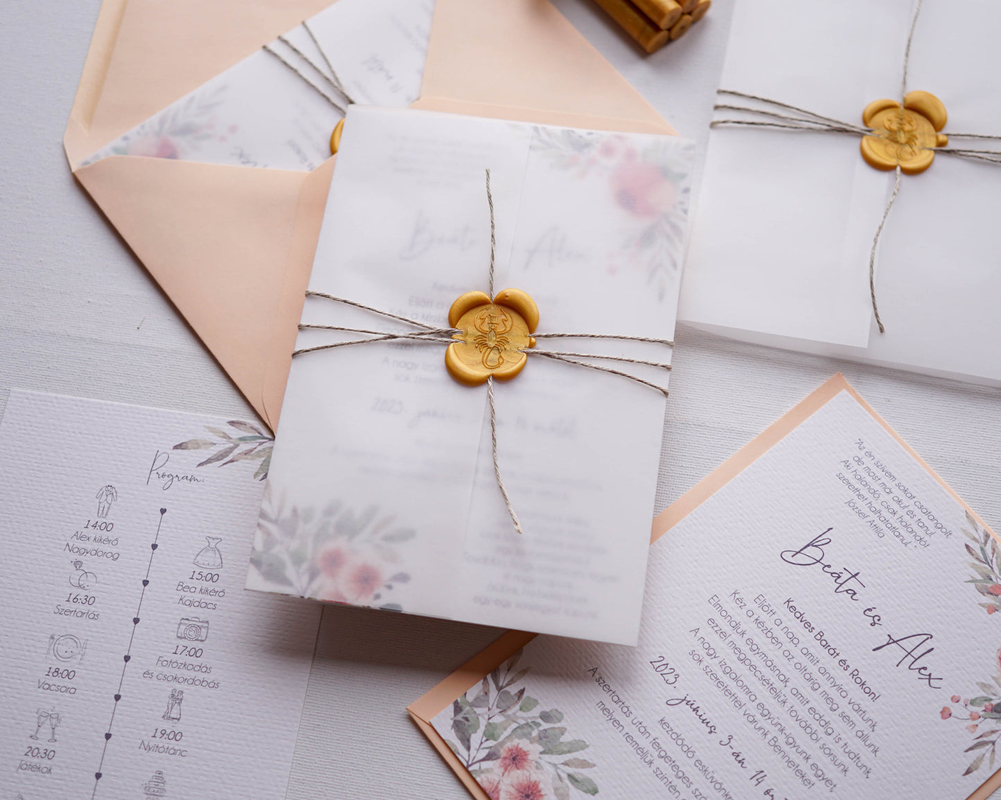 EM42 - Pausz borítós, virágos esküvői meghívó
