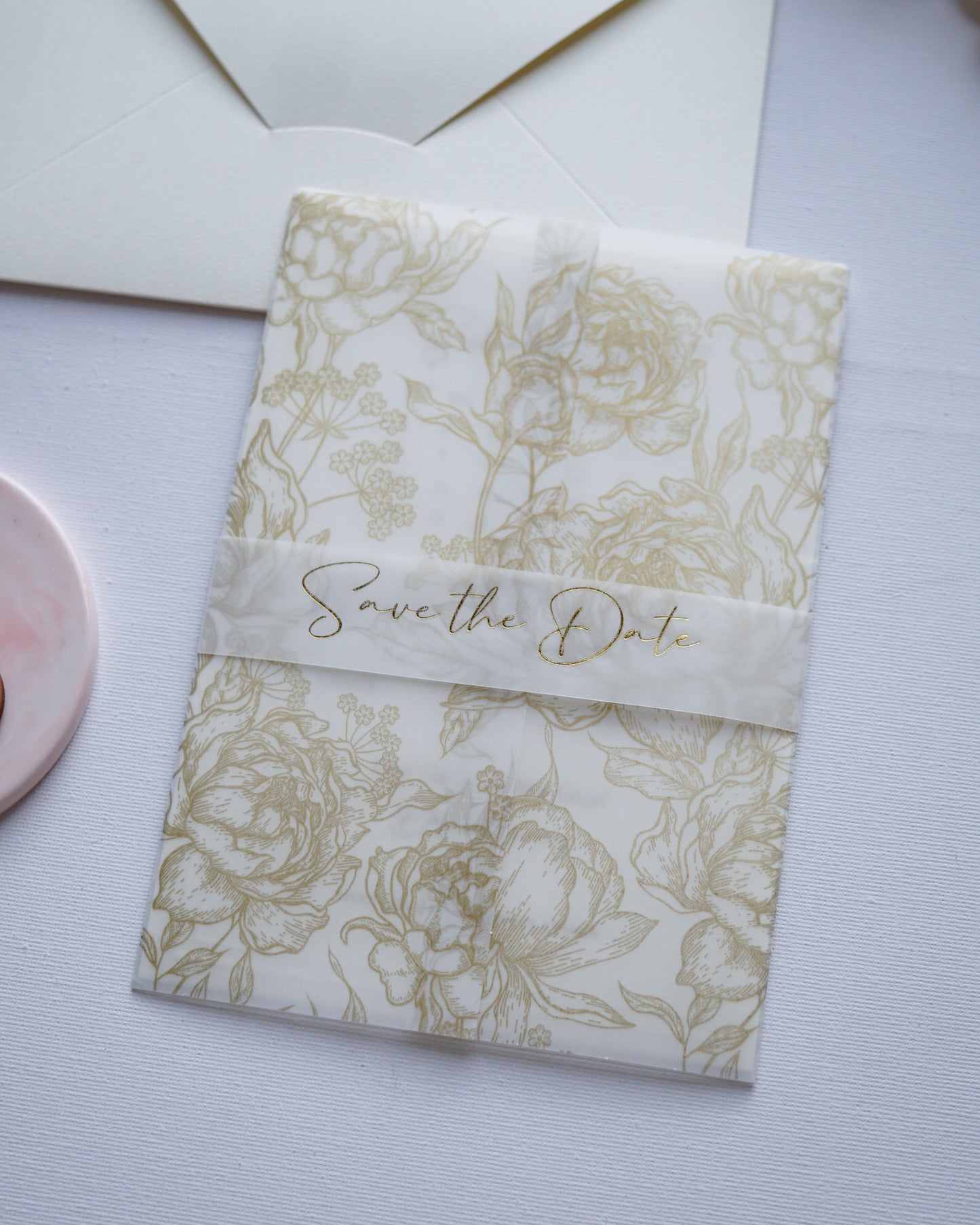 2634 - Wedding invitation with vellum sleeve