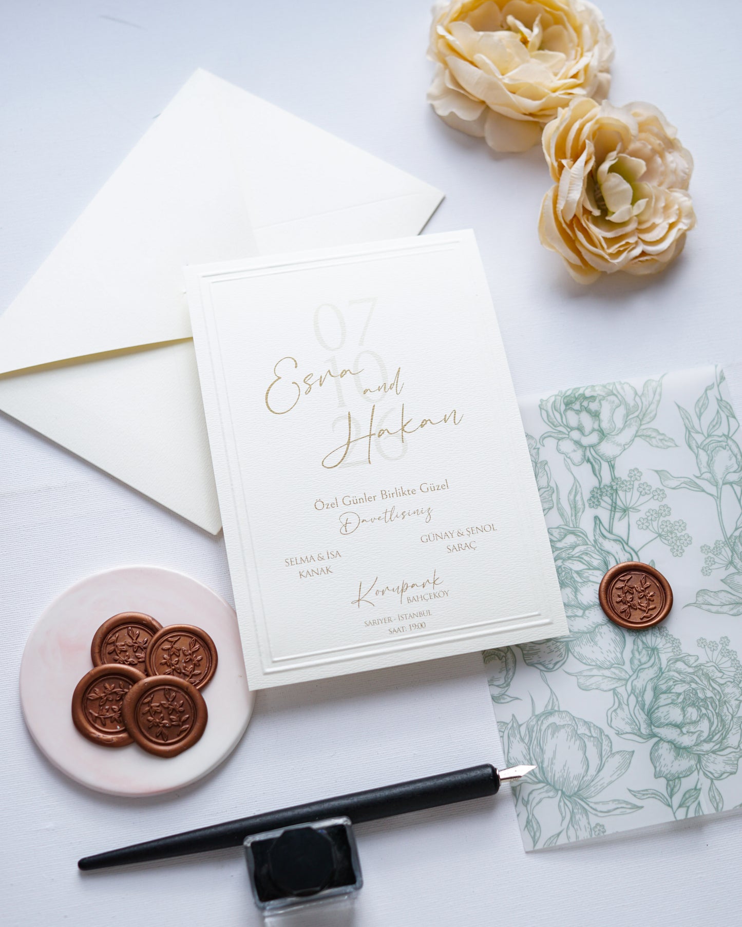 2635 - Vellum cover wedding invitation