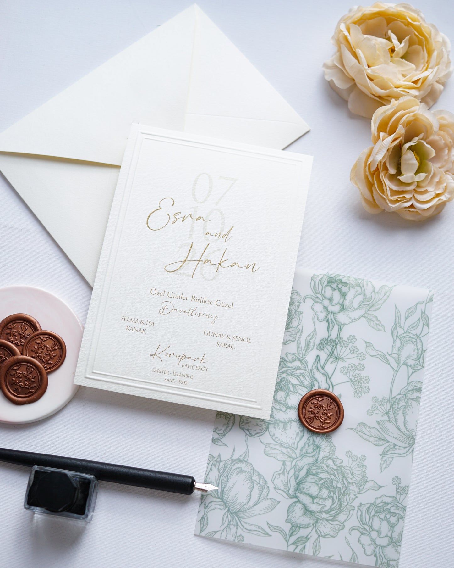 2635 - Vellum cover wedding invitation