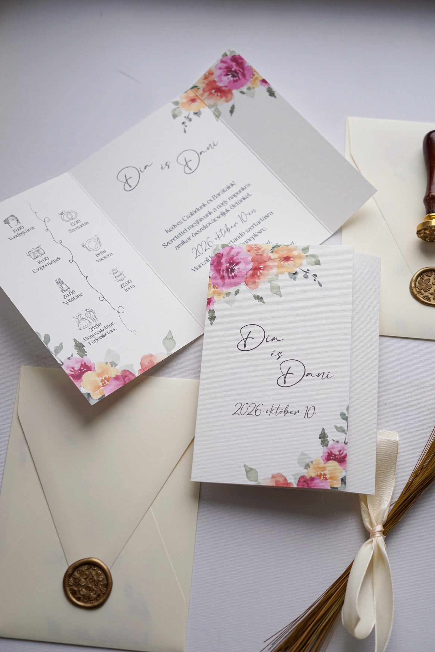 EM81 - Invitație de nuntă pliabilă cu crenguță florală
