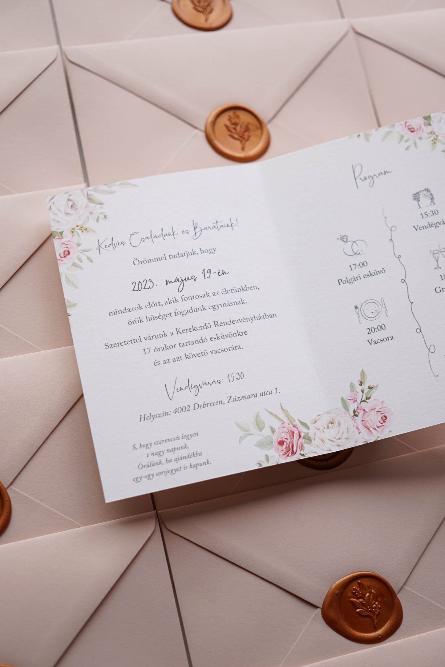 EM29 - bézs - Pausz borítós kinyitható esküvői meghívó