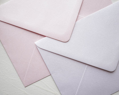 Rendelésre - Gyöngyházfényű Fehér prémium díszboríték - B6 - 125×176 mm-Boríték-B6 - 12.5 x 17.6 cm -B6, boríték, fehér boríték - plicuri colorate - plicuri speciale -Erdélyi Esküvői Meghívók