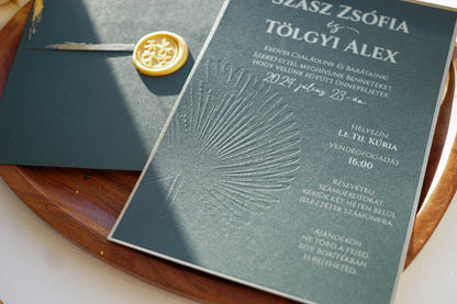 9317 - Méregzöld esküvői meghívó aranyprégelt szöveggel