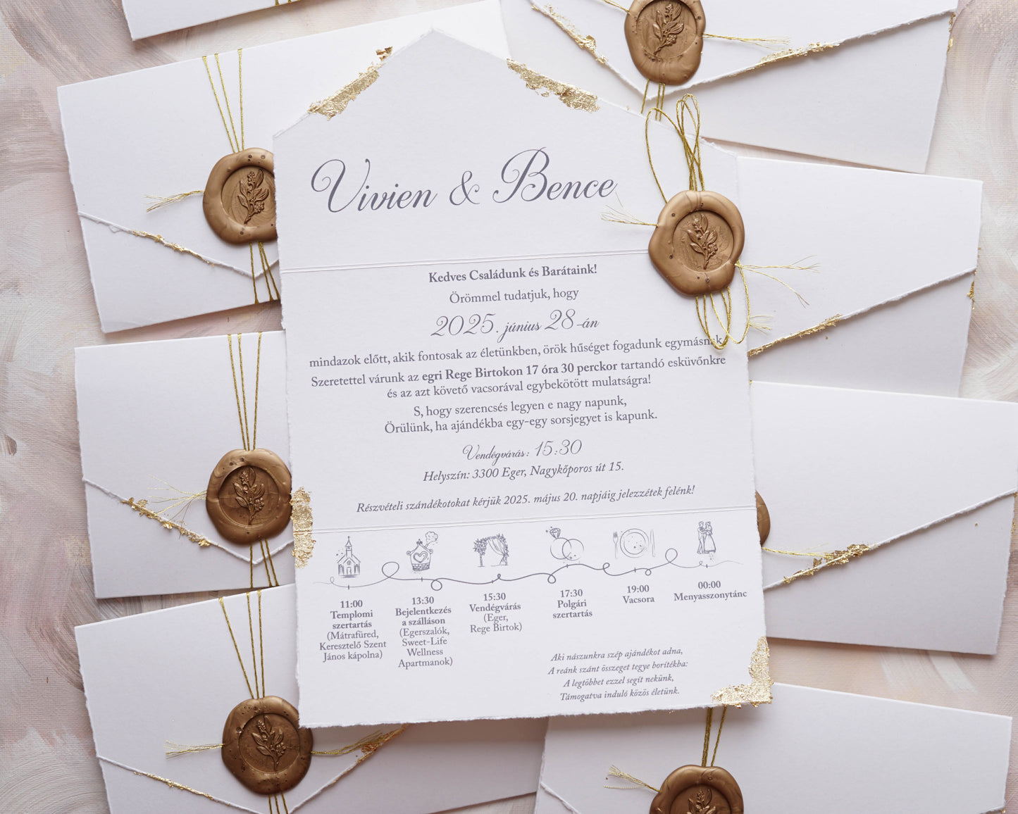 EM79 - Kinyitható meghívó aranyozott szélekkel, madzaggal és viaszpecséttel lezárva